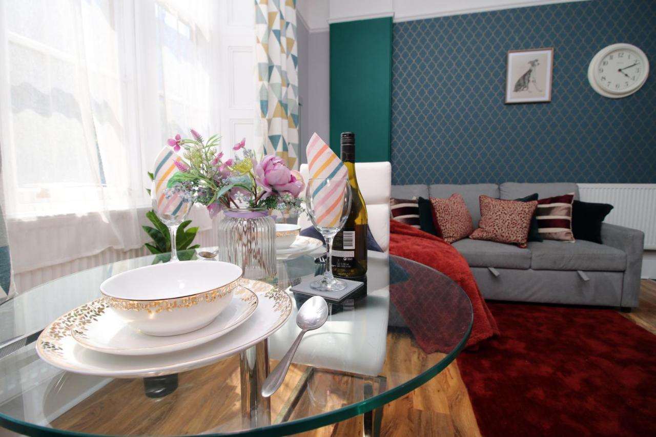 Sleek And Stylish 2 Bed In Clifton - Garden Lejlighed Bristol Eksteriør billede